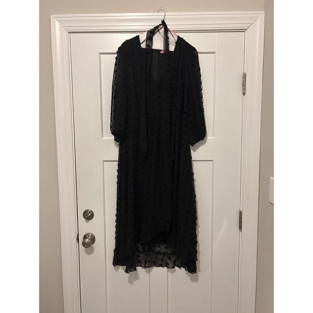 Women Size Large Below Knee Long Sleeve V Neck Dotted Swiss Black Dress Chiffon